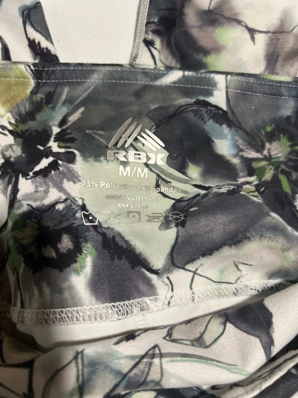 RBX Printed Cropped Leggings and side pockets. - Picture 3 of 3